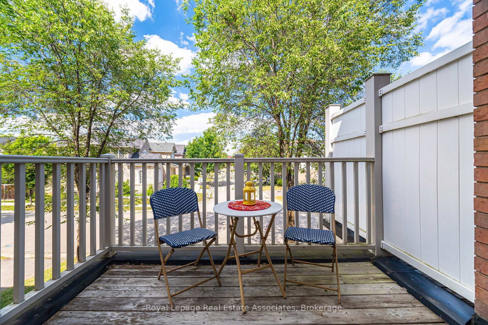 Townhouse for sale at 932 Burgess Gdns, Milton, Ontario, L9T 0K8 - Coates - MLS: W12959580