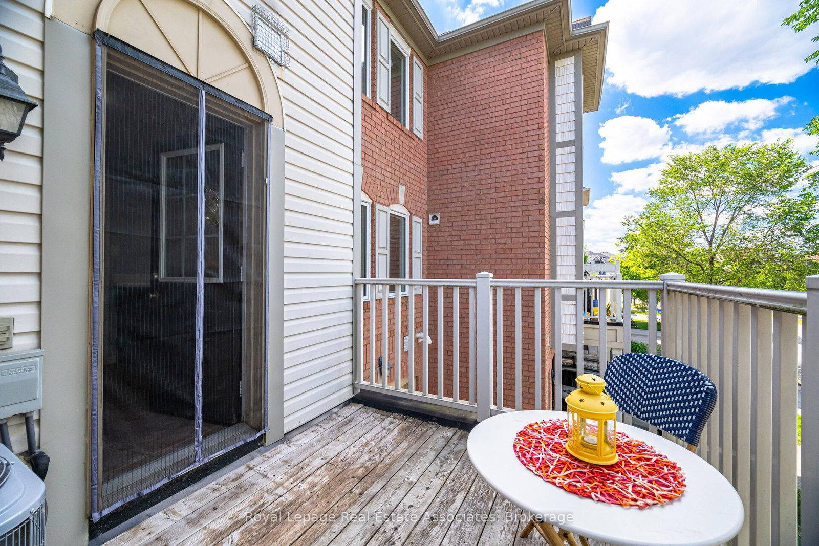 Townhouse for sale at 932 Burgess Gdns, Milton, Ontario, L9T 0K8 - Coates - MLS: W12959580