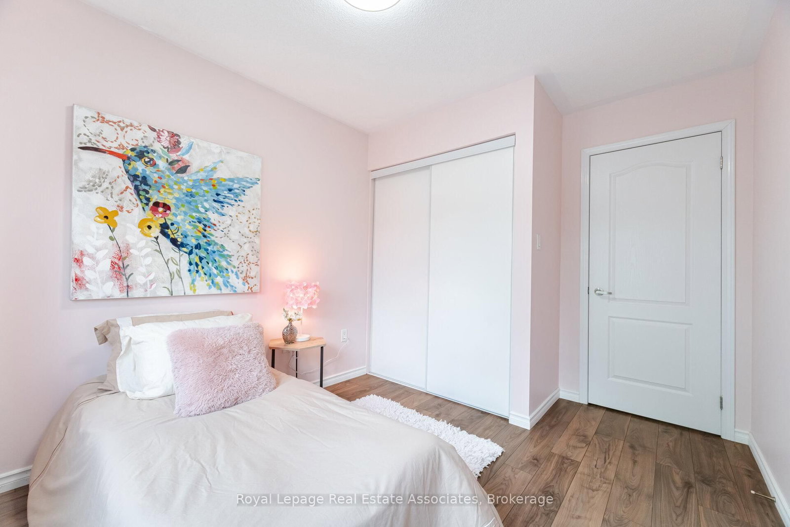 Townhouse for sale at 932 Burgess Gdns, Milton, Ontario, L9T 0K8 - Coates - MLS: W12959580