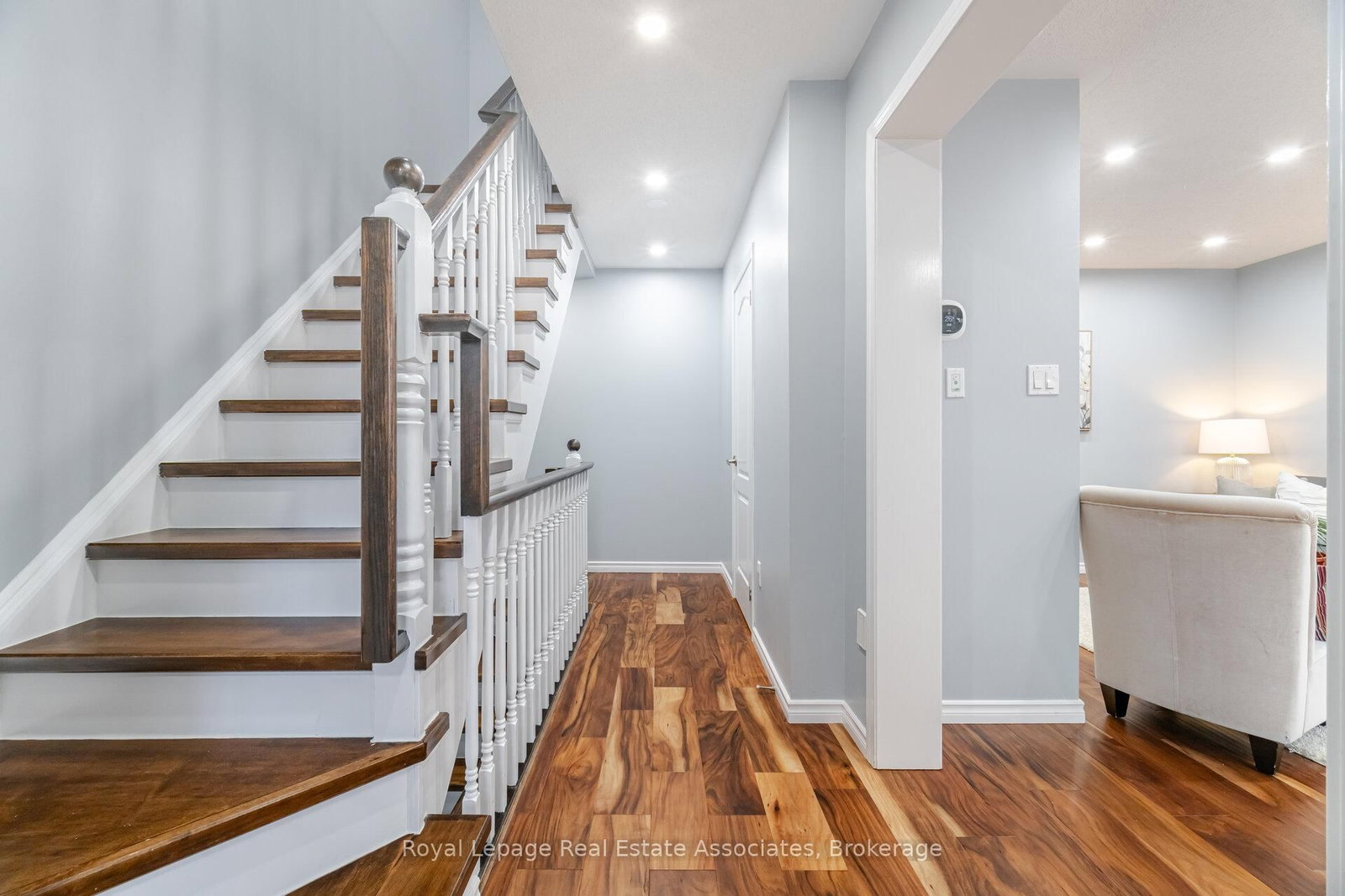 Townhouse for sale at 932 Burgess Gdns, Milton, Ontario, L9T 0K8 - Coates - MLS: W12959580