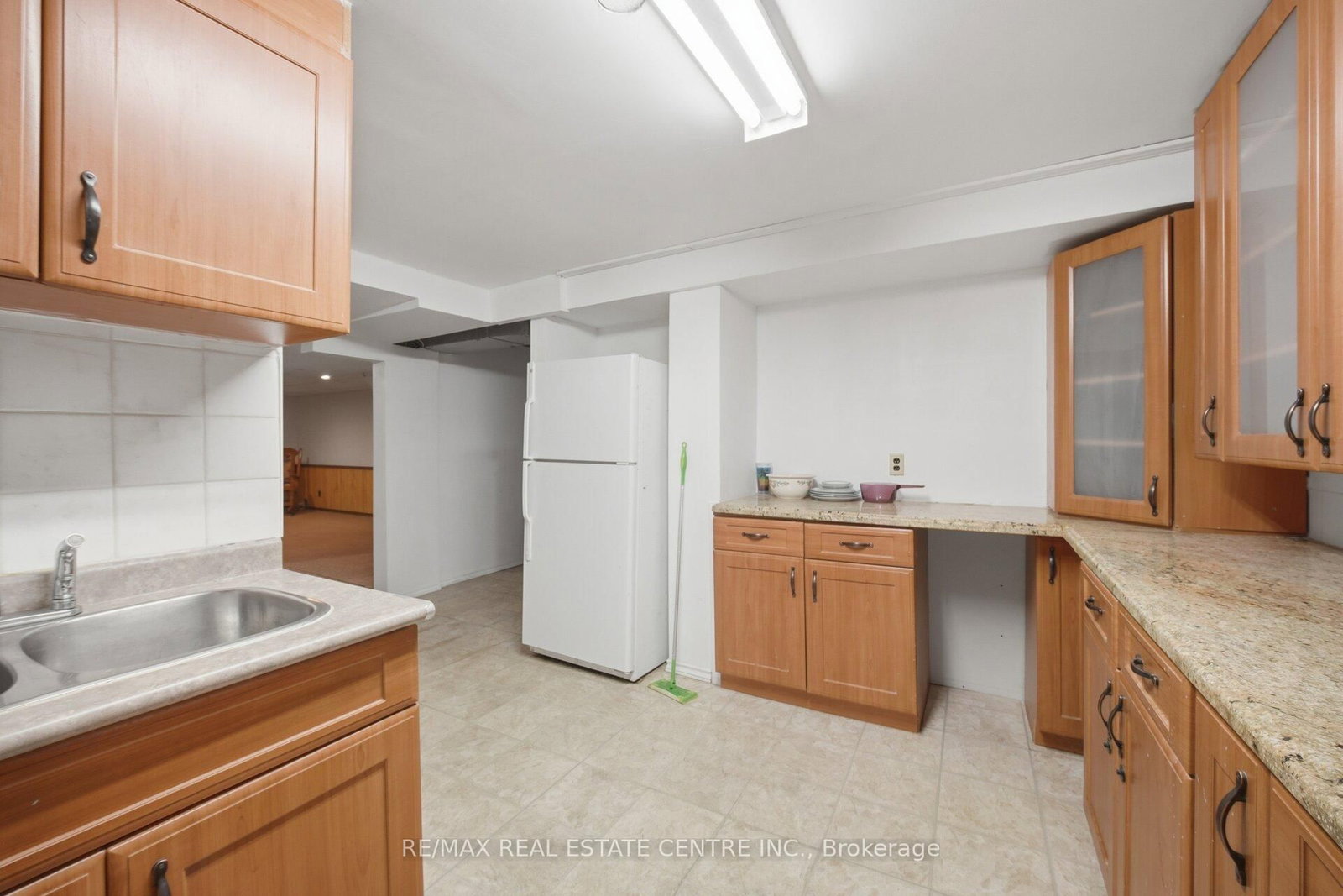 Detached House for sale at 32 Dafoe Crescent, Brampton, Ontario, L6Y 2L2 - Fletcher's West - MLS: W12959586