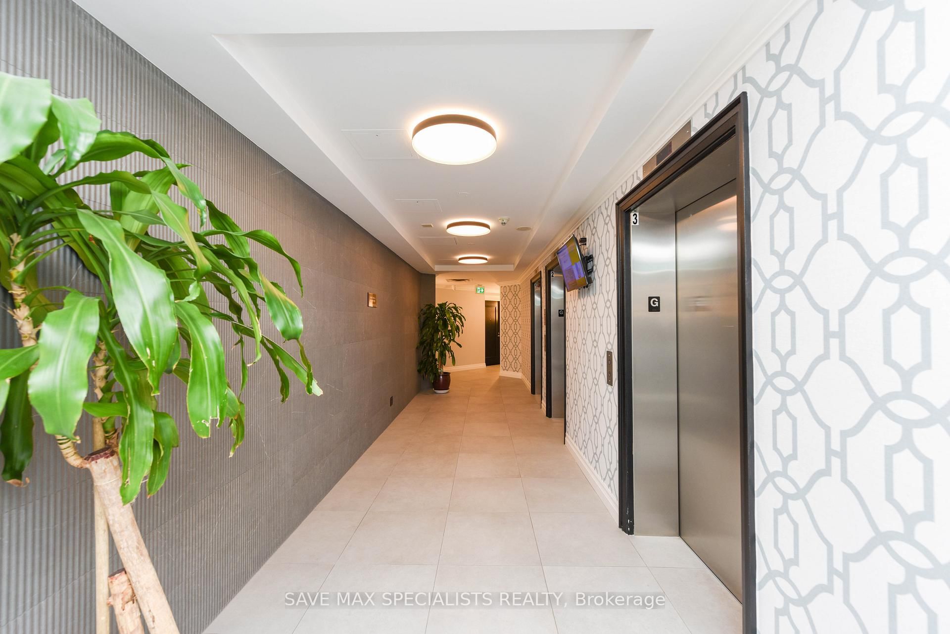 220 Forum Drive, Unit 1809