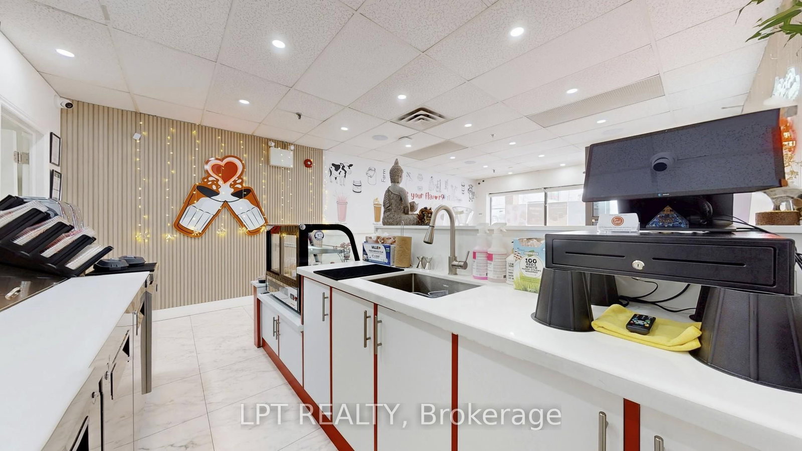 83 Kennedy Road S, Unit 22 - Photo 14