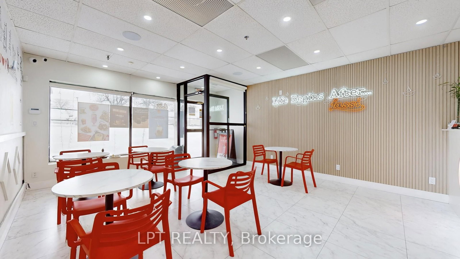 83 Kennedy Road S, Unit 22 - Photo 8