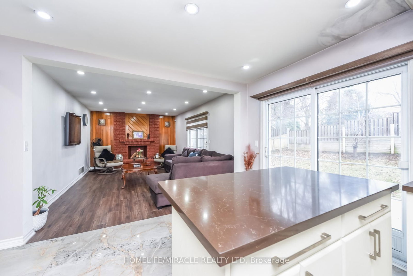 Detached House for sale at 67 Massey Street, Brampton, Ontario, L6S 3A3 - Central Park - MLS: W12959816