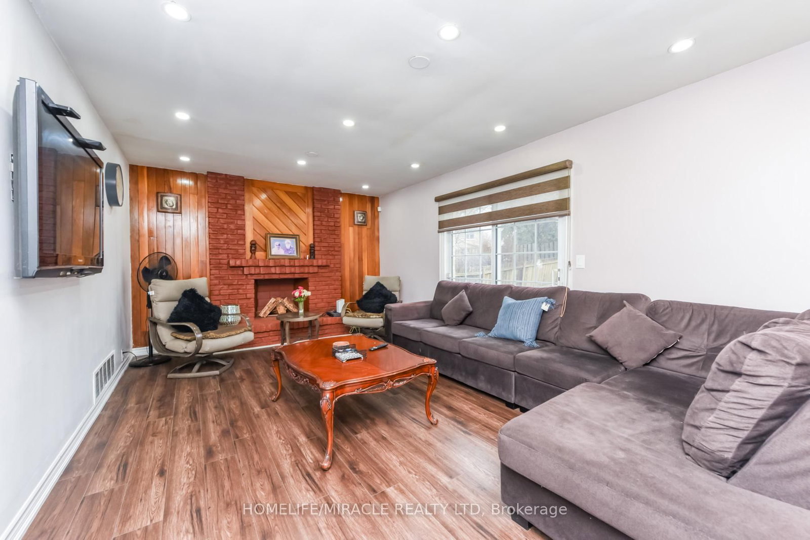 Detached House for sale at 67 Massey Street, Brampton, Ontario, L6S 3A3 - Central Park - MLS: W12959816