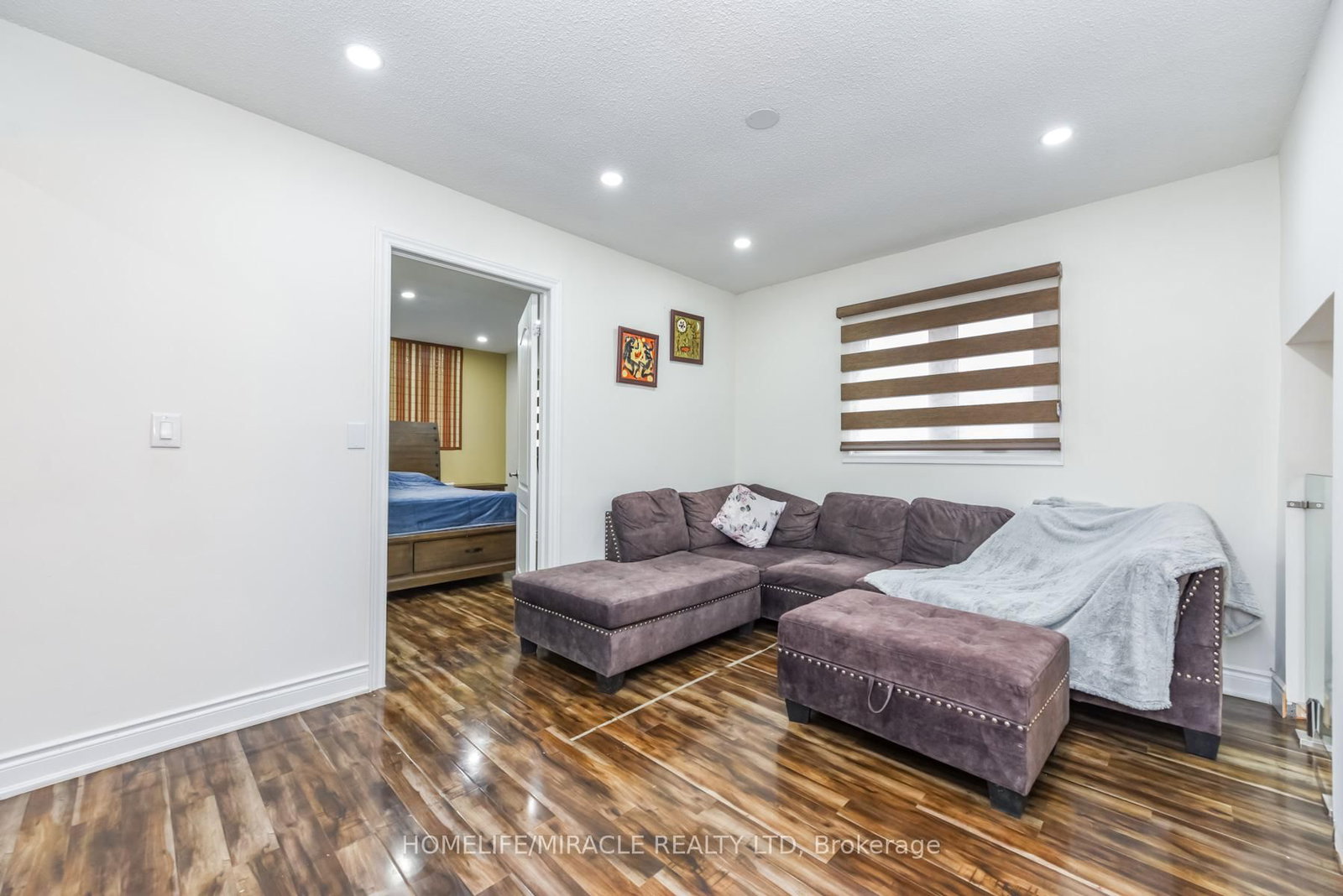 Detached House for sale at 67 Massey Street, Brampton, Ontario, L6S 3A3 - Central Park - MLS: W12959816