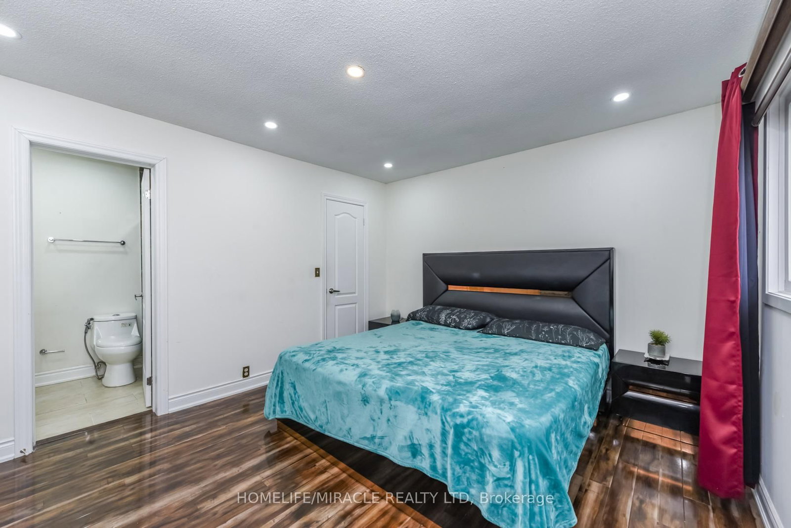 Detached House for sale at 67 Massey Street, Brampton, Ontario, L6S 3A3 - Central Park - MLS: W12959816