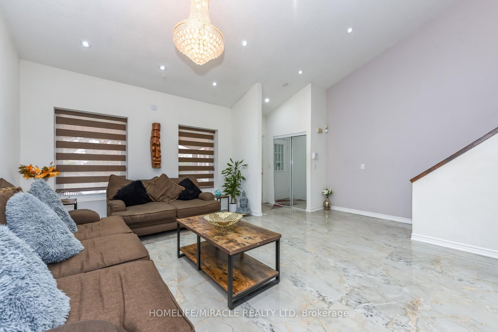 Detached House for sale at 67 Massey Street, Brampton, Ontario, L6S 3A3 - Central Park - MLS: W12959816