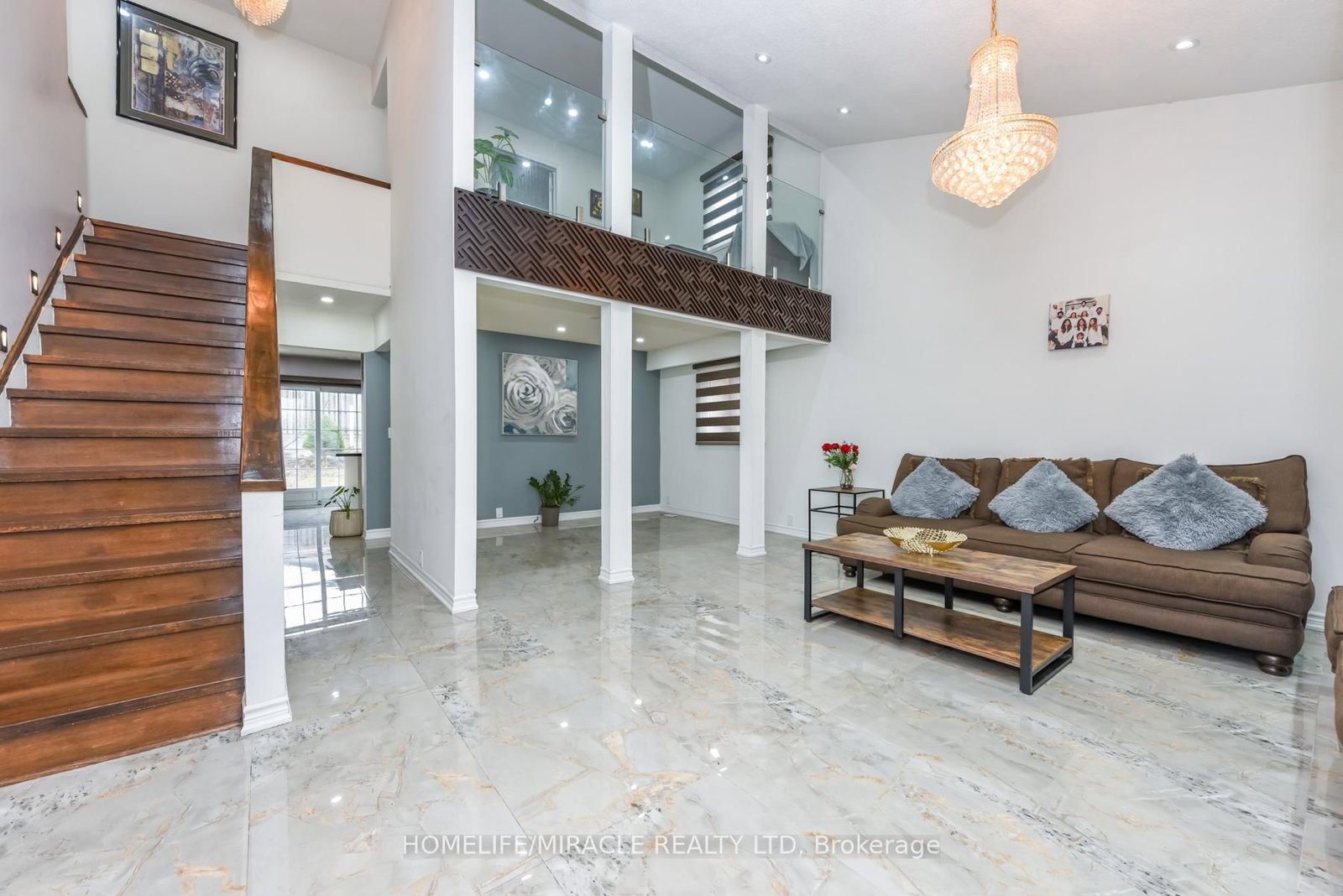 Detached House for sale at 67 Massey Street, Brampton, Ontario, L6S 3A3 - Central Park - MLS: W12959816