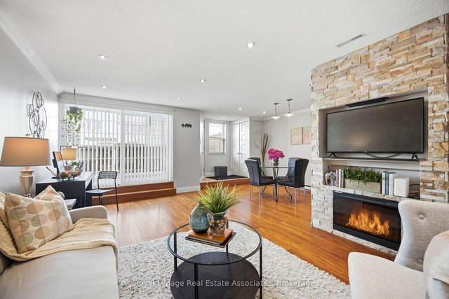 222 - 1055 Dundas Street E