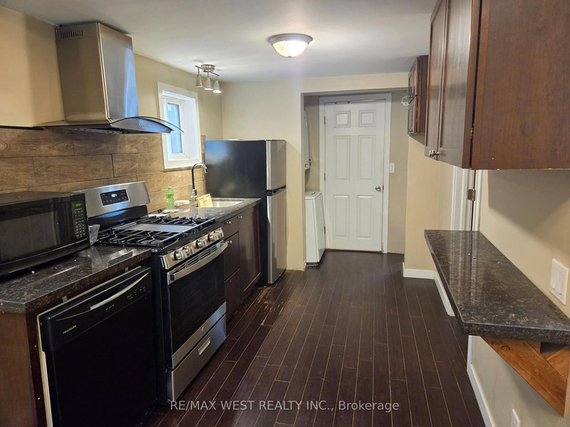 Main - 44 Beechwood Ave, Toronto, M6N 4T1 | Image 3