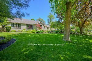 885 Long Dr, Burlington, L7T 3J8 | Image 2