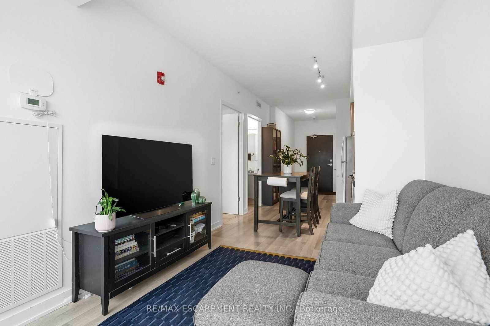 5240 Dundas Street • #B418 • Burlington, ON photo 12