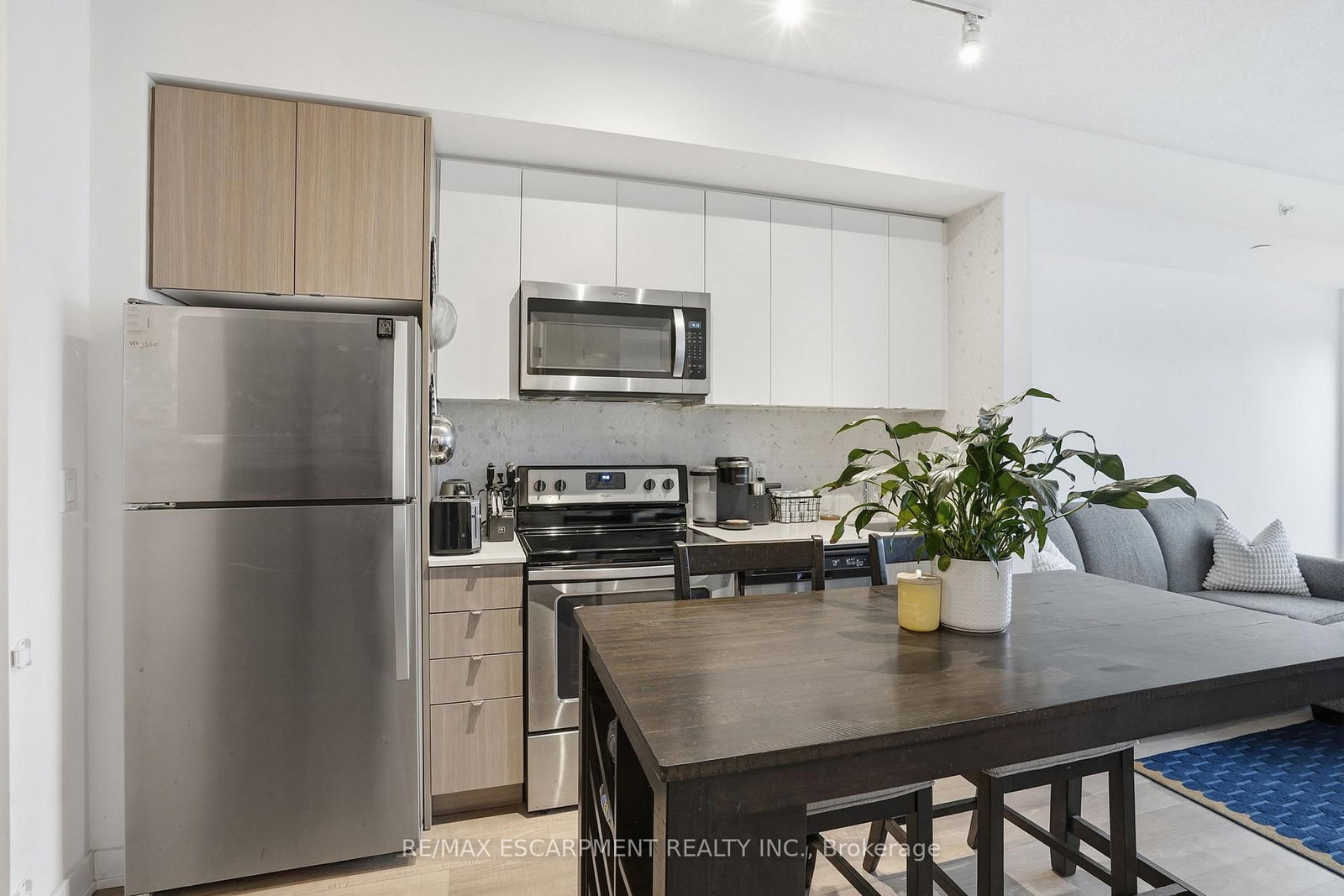 5240 Dundas Street • #B418 • Burlington, ON photo 7
