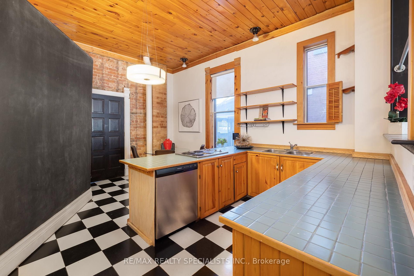 48 Leopold Street • Toronto, ON photo 12