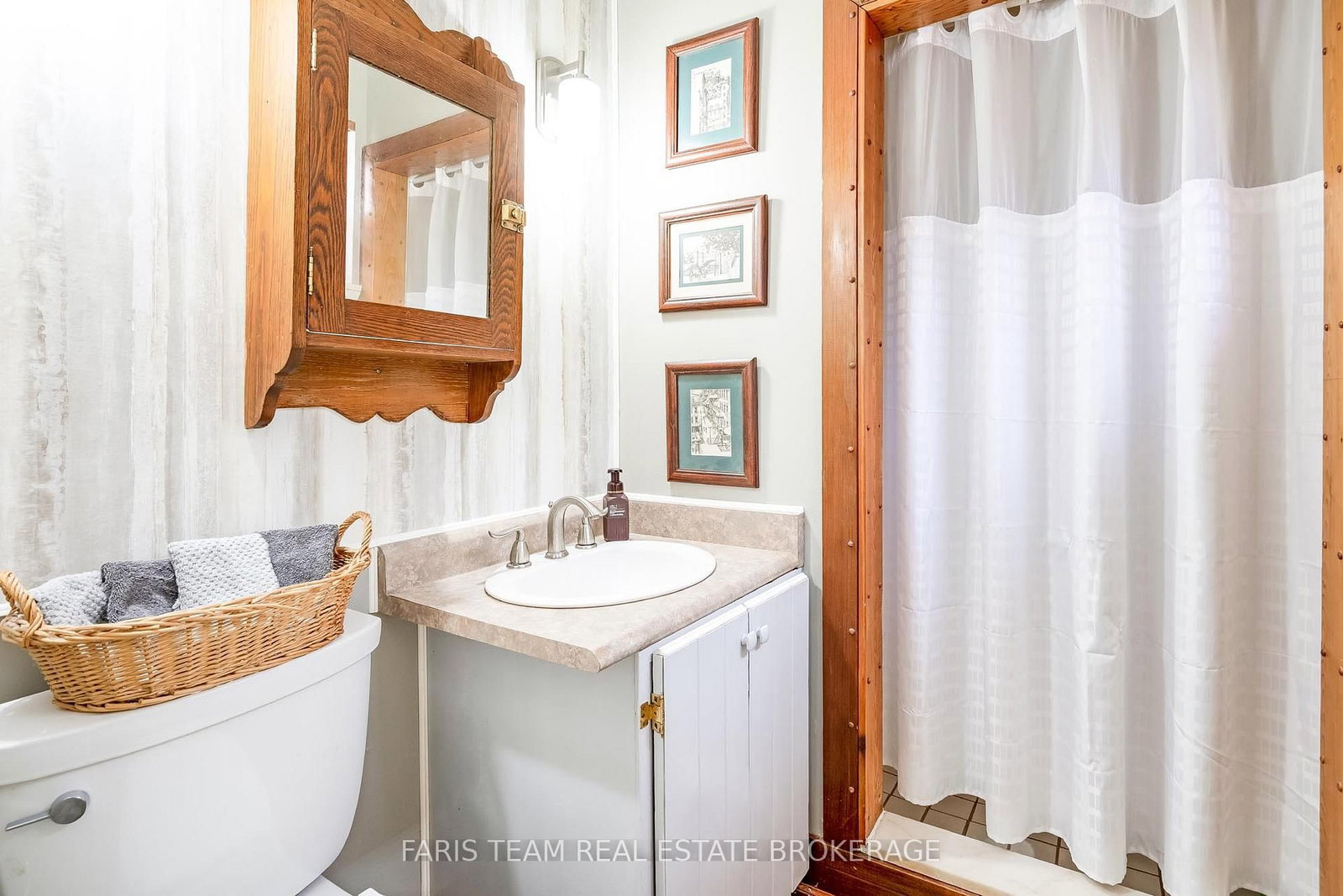 Detached House for sale at 28 Bromley Crescent, Brampton, Ontario, L6T 1Z1 - Avondale - MLS: W12960372