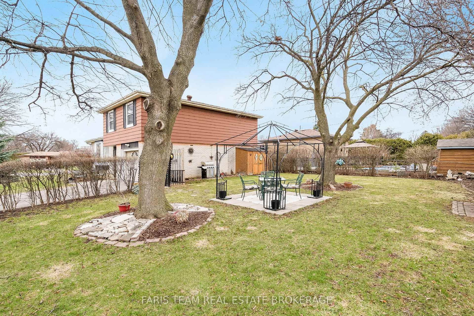 Detached House for sale at 28 Bromley Crescent, Brampton, Ontario, L6T 1Z1 - Avondale - MLS: W12960372