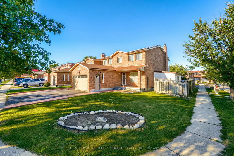 25 Sheringham St, Brampton, L6Z 2P5 | Image 3