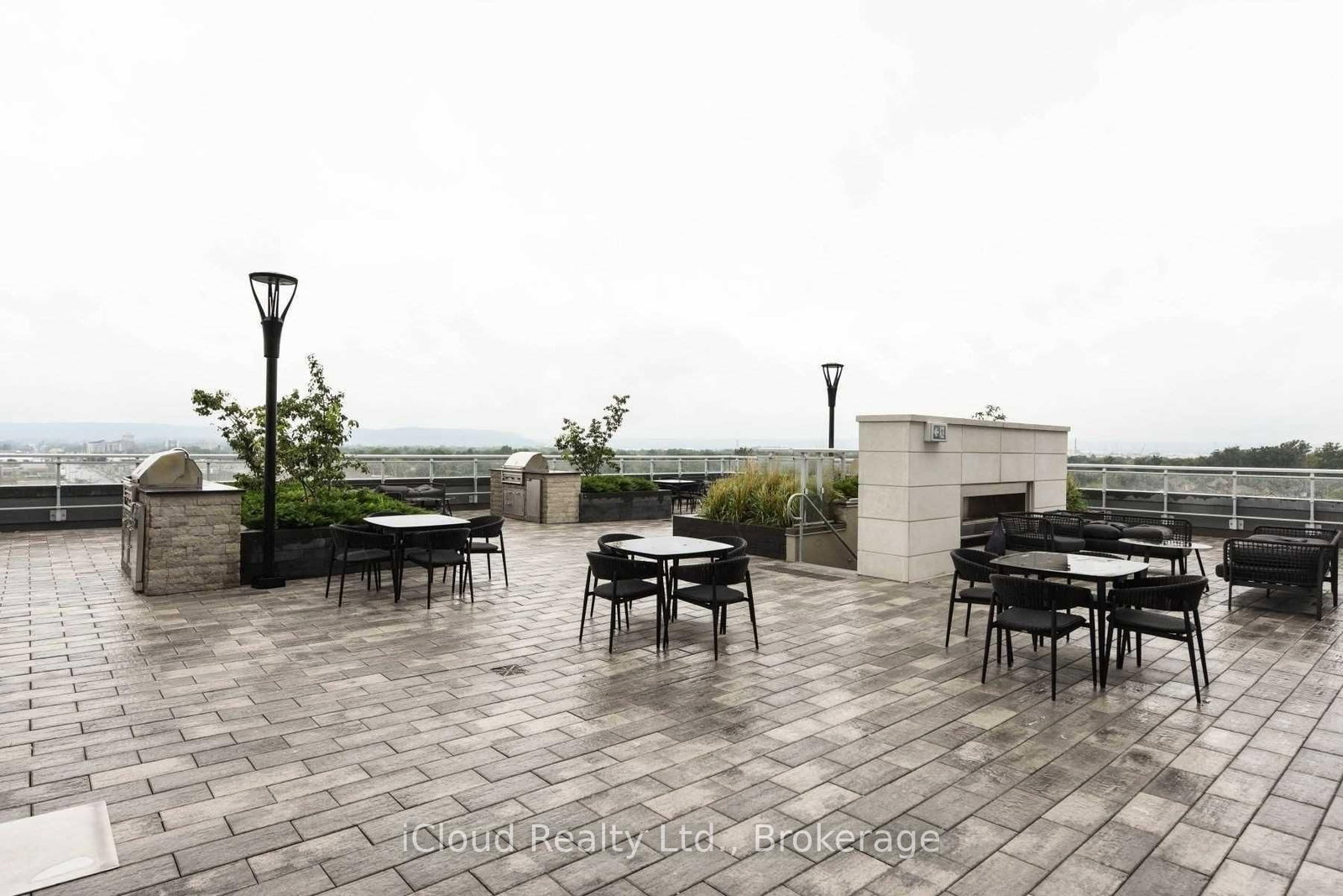 Condo for lease at 223-1050 Main Street, Milton, Ontario, L9T 6H7 - Dempsey - MLS: W12960414