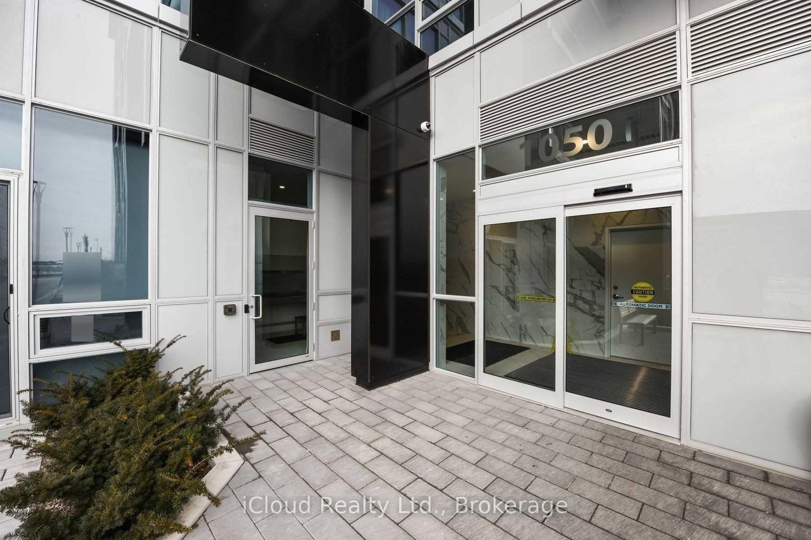 Condo for lease at 223-1050 Main Street, Milton, Ontario, L9T 6H7 - Dempsey - MLS: W12960414