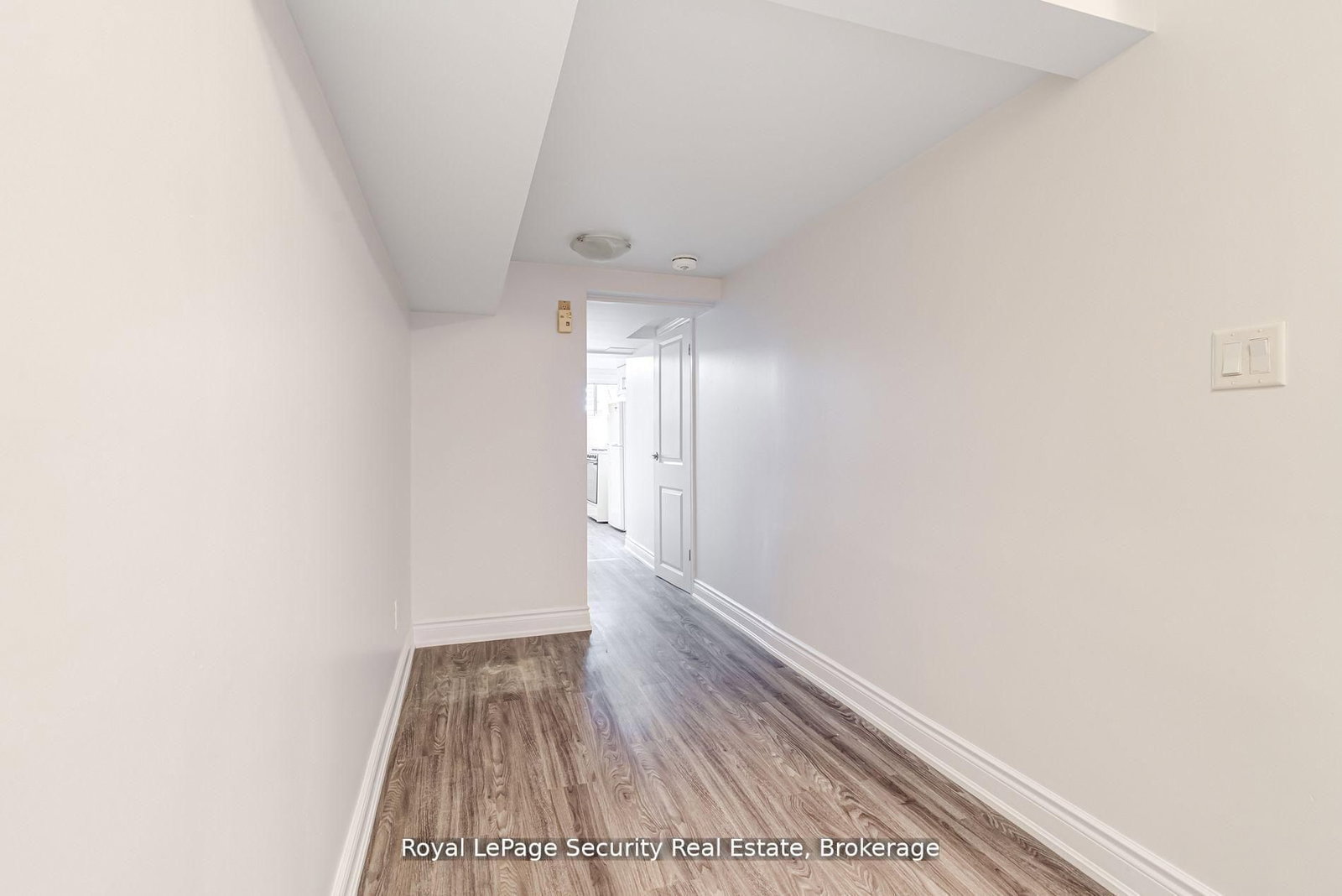 706 Gladstone Avenue, Unit Lower - Photo 13