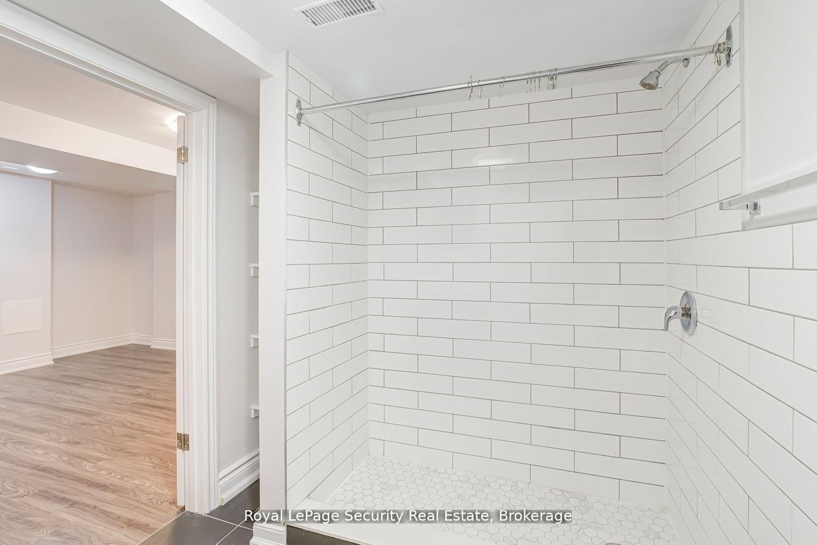 706 Gladstone Avenue, Unit Lower - Photo 27