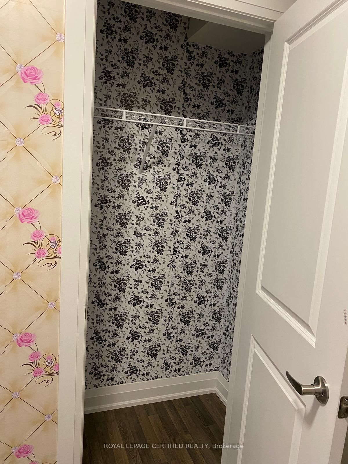 1762A Lawrence Avenue W, Unit Room 1 - Photo 7