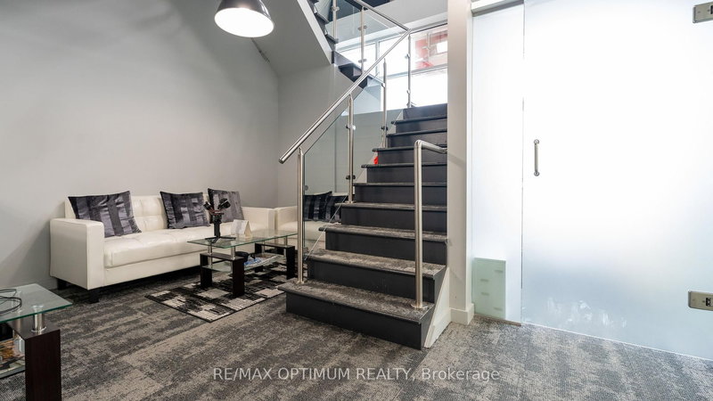 101 - 1055 Canadian Pl, Mississauga, L4W 0C2 | Image 3