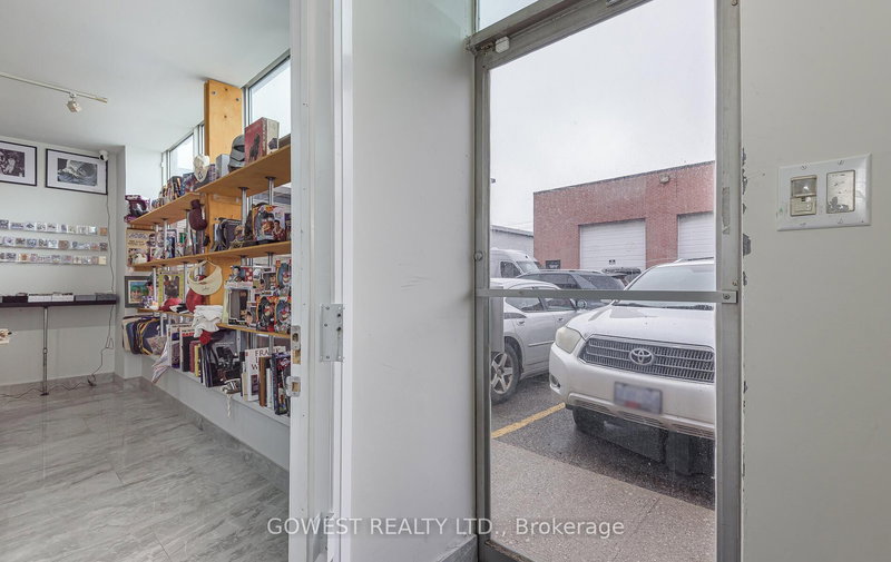 7C - 325 Weston Rd, Toronto, M6N 4Z9 | Image 2