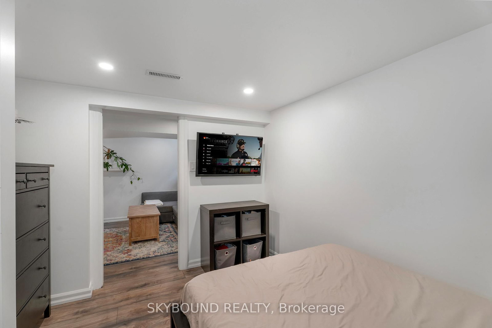 Detached House for sale at 790 The Queensway, Toronto, Ontario, M8Z 1N5 - Stonegate-Queensway - MLS: W12960658