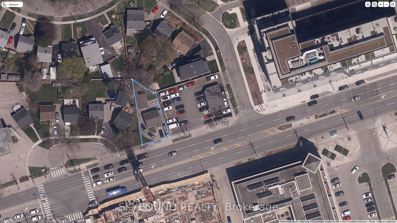 Detached House for sale at 790 The Queensway, Toronto, Ontario, M8Z 1N5 - Stonegate-Queensway - MLS: W12960658