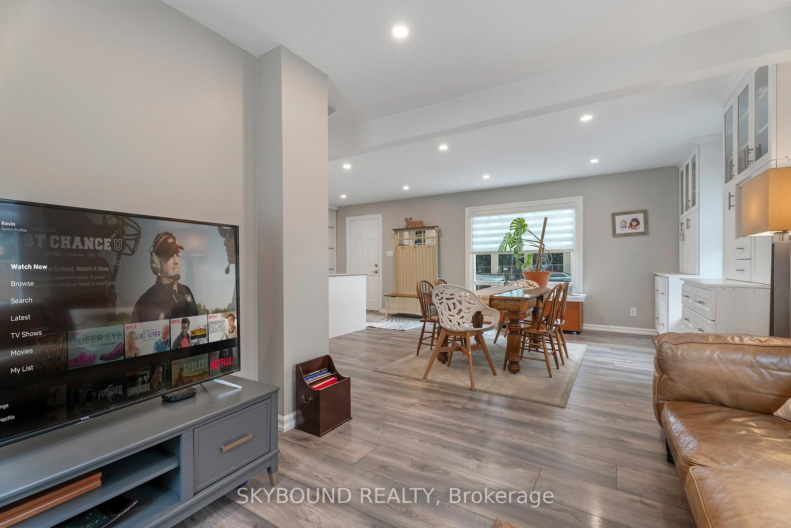 790 The Queensway - Photo 12