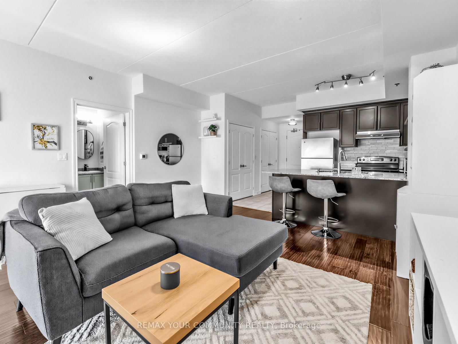 Condo for sale at 414-1421 Costigan Road, Milton, Ontario, L9T 2N4 - Clarke - MLS: W12960794