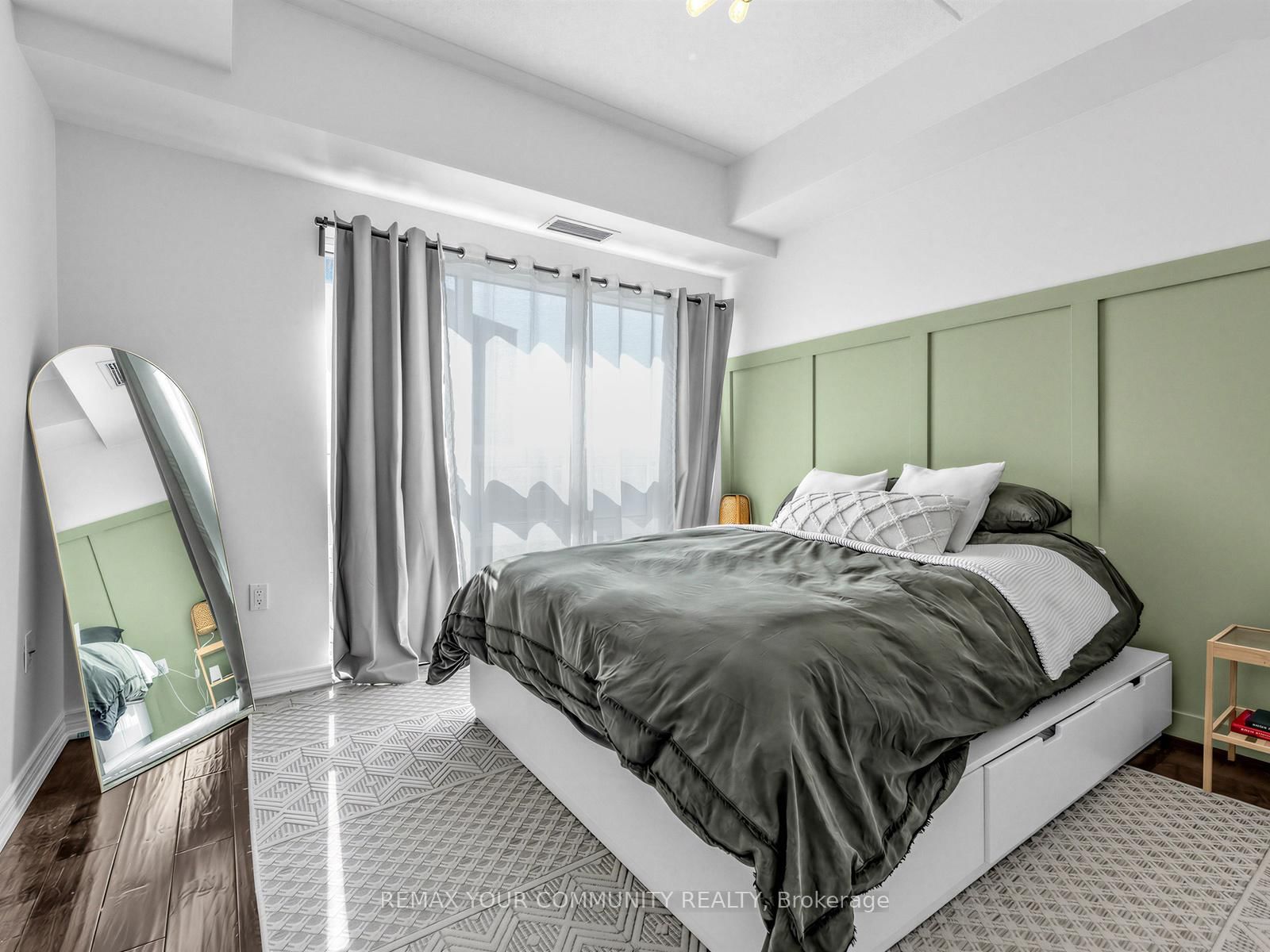 Condo for sale at 414-1421 Costigan Road, Milton, Ontario, L9T 2N4 - Clarke - MLS: W12960794