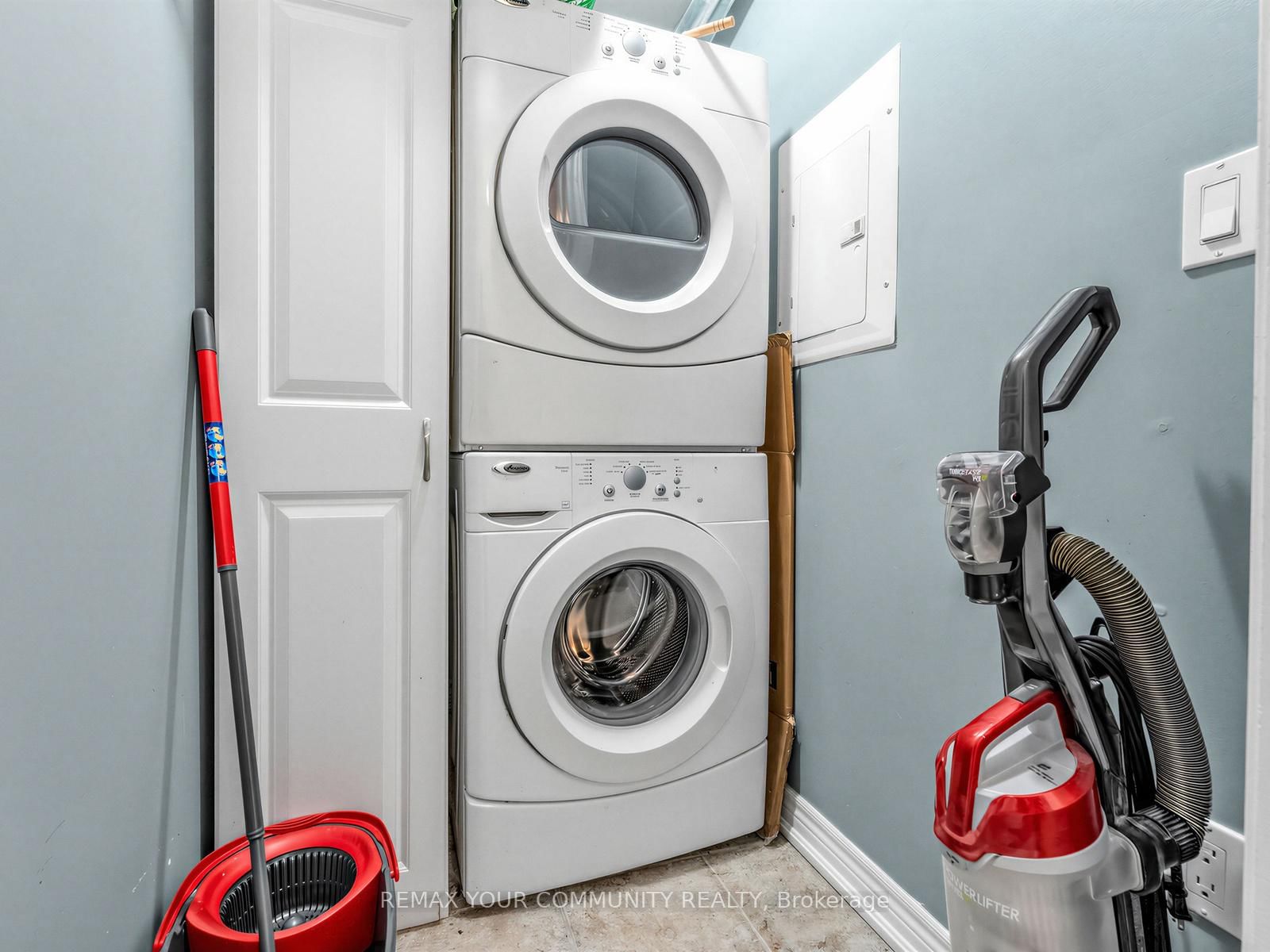 Condo for sale at 414-1421 Costigan Road, Milton, Ontario, L9T 2N4 - Clarke - MLS: W12960794