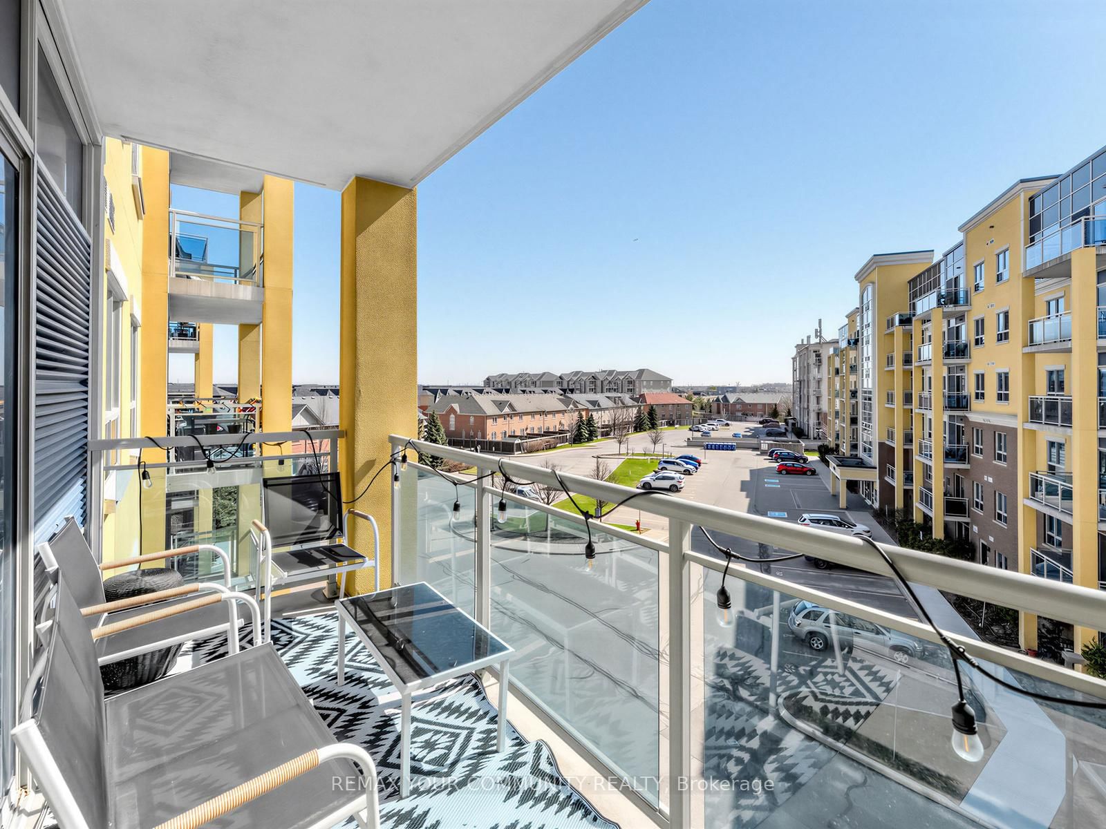 Condo for sale at 414-1421 Costigan Road, Milton, Ontario, L9T 2N4 - Clarke - MLS: W12960794