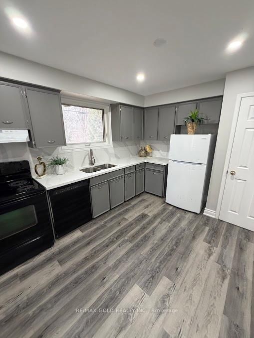 Detached House for sale at 70 Greystone Crescent, Halton Hills, Ontario, L7G 1G9 - Georgetown - MLS: W12960840