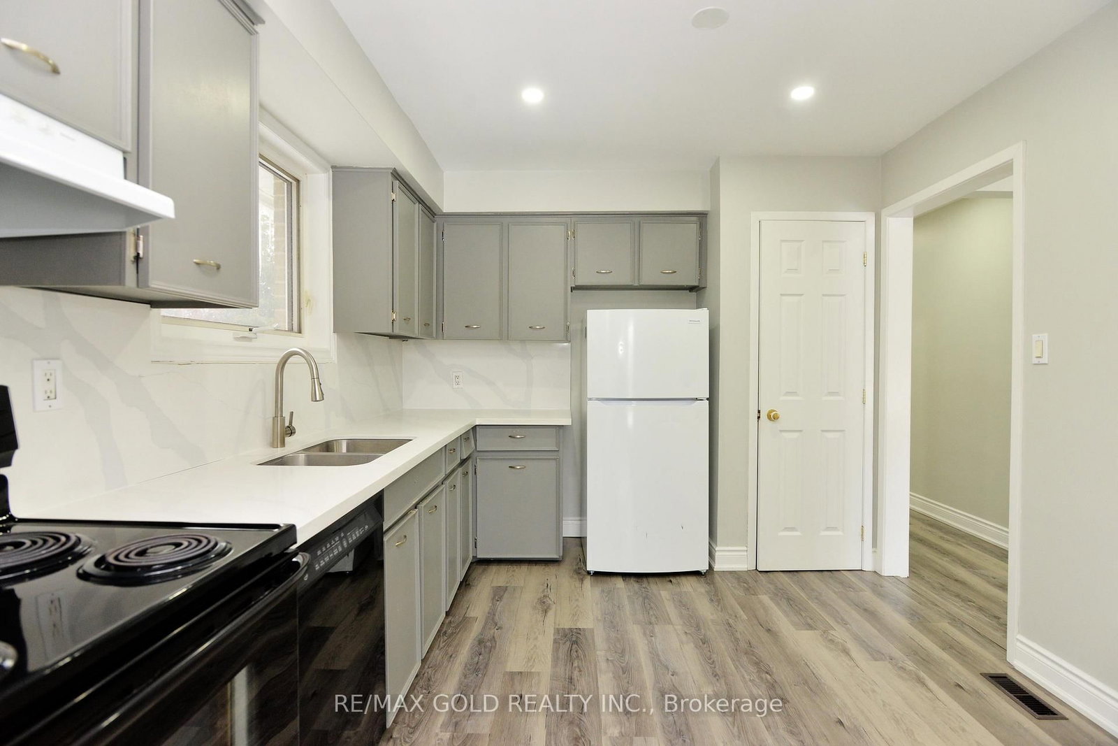 Detached House for sale at 70 Greystone Crescent, Halton Hills, Ontario, L7G 1G9 - Georgetown - MLS: W12960840