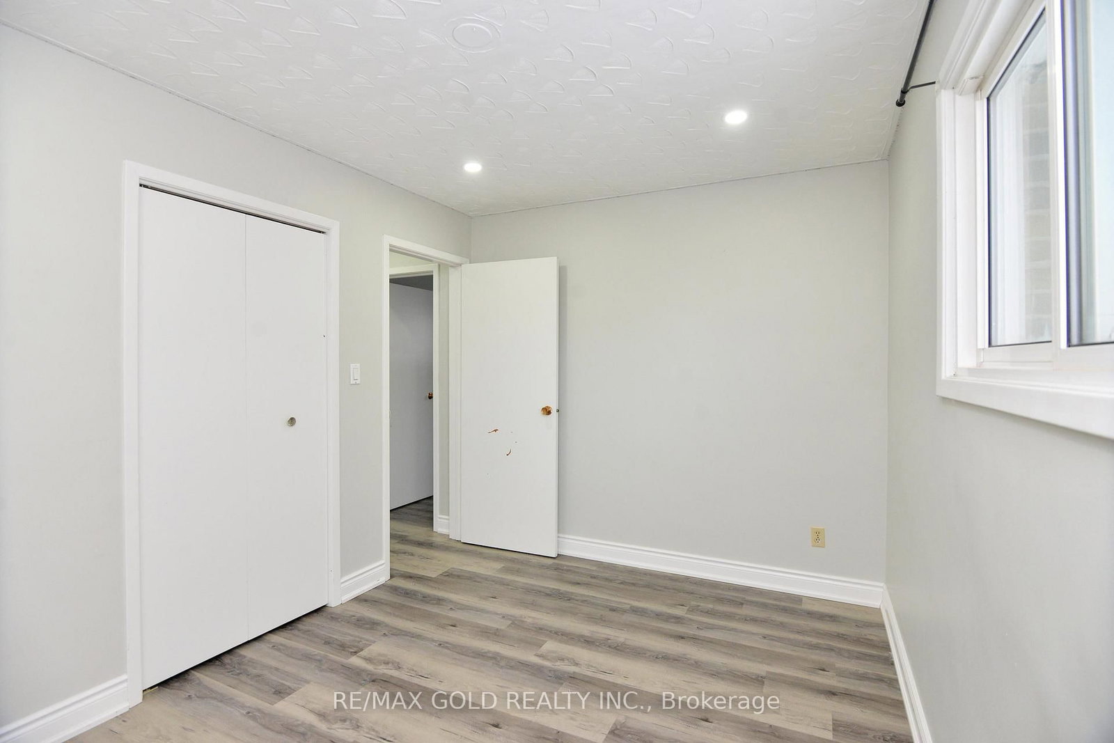 Detached House for sale at 70 Greystone Crescent, Halton Hills, Ontario, L7G 1G9 - Georgetown - MLS: W12960840