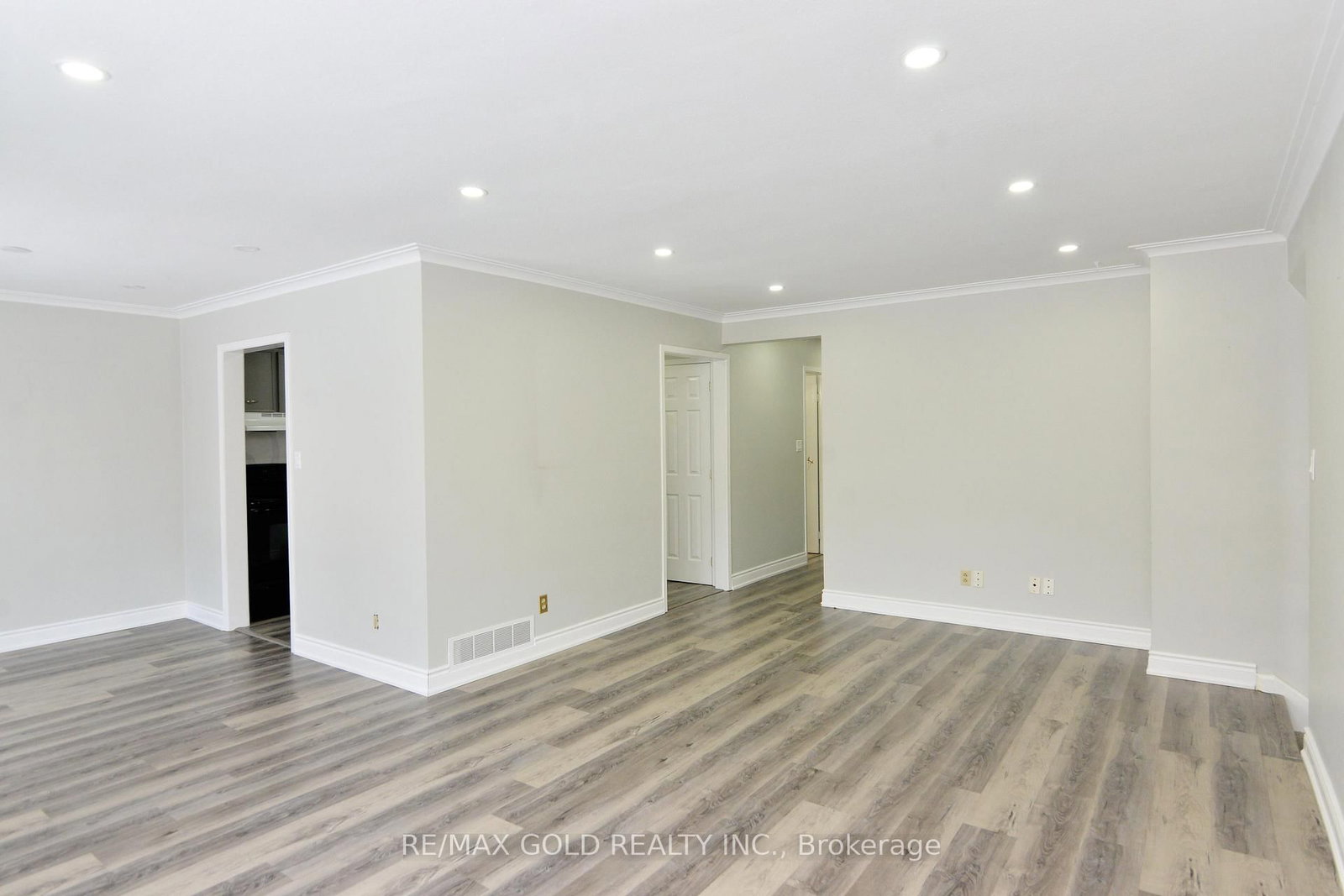 Detached House for sale at 70 Greystone Crescent, Halton Hills, Ontario, L7G 1G9 - Georgetown - MLS: W12960840