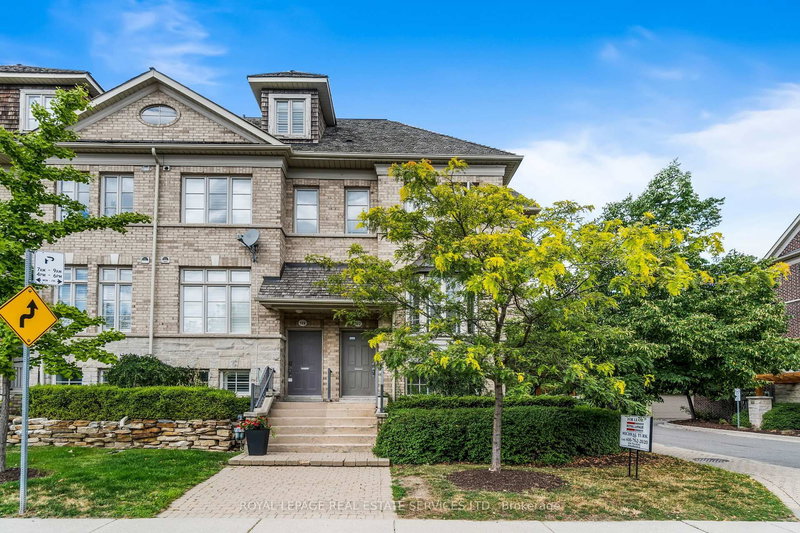 122 Six Point Rd, Toronto, M8Z 0A1 | Image 2