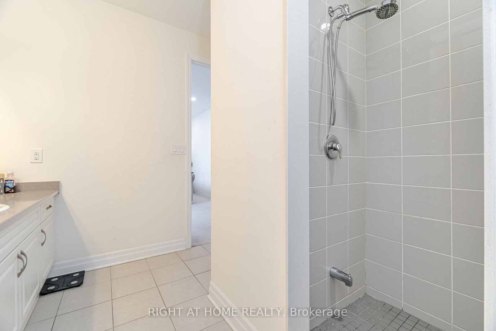 Detached House for lease at 1311 (UPPER) Whitney Terrace, Milton, Ontario, L9E 1K5 - Ford - MLS: W12960952