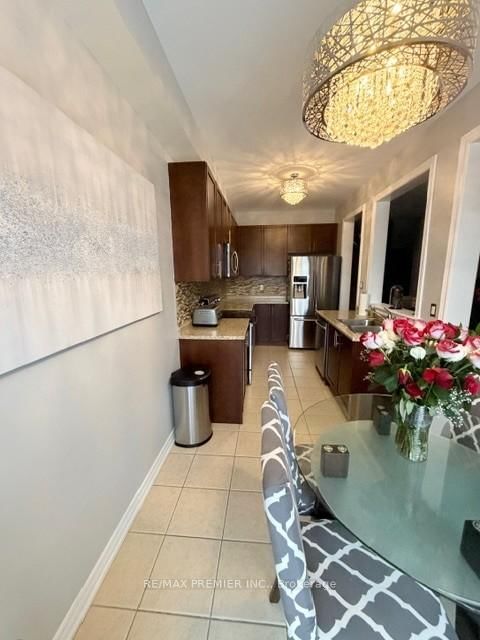 Semi-Detached House for sale at 82 Chesterwood Crescent, Brampton, Ontario, L6Y 0Z5 - Credit Valley - MLS: W12961110