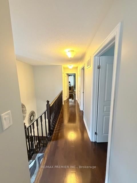 Semi-Detached House for sale at 82 Chesterwood Crescent, Brampton, Ontario, L6Y 0Z5 - Credit Valley - MLS: W12961110