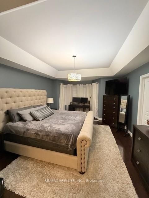 Semi-Detached House for sale at 82 Chesterwood Crescent, Brampton, Ontario, L6Y 0Z5 - Credit Valley - MLS: W12961110