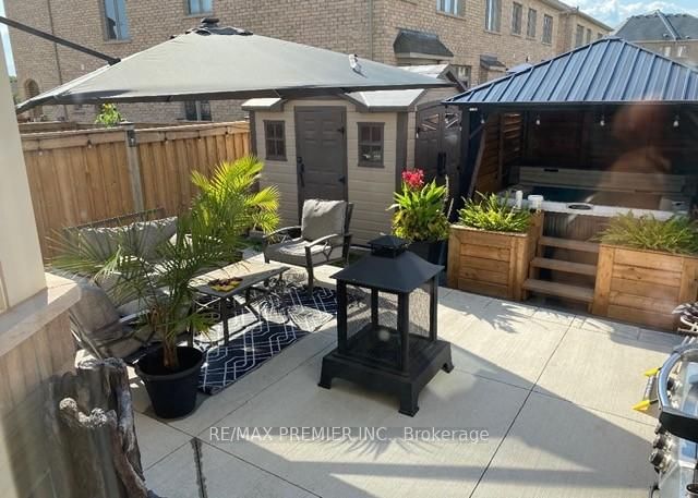 Semi-Detached House for sale at 82 Chesterwood Crescent, Brampton, Ontario, L6Y 0Z5 - Credit Valley - MLS: W12961110