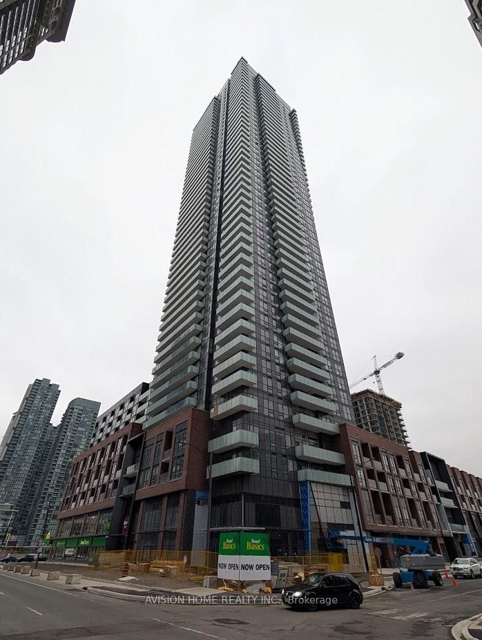 home for lease on 430 Square One Drive