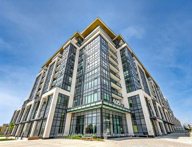 722 - 405 Dundas Street W