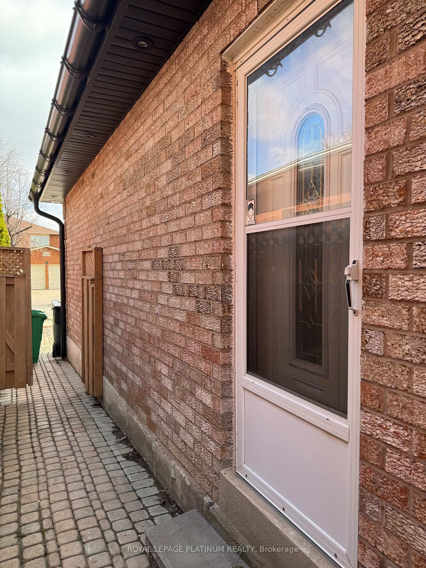 Detached House for sale at 60 Brookfield Court, Brampton, Ontario, L6Y 4K4 - Fletcher's West - MLS: W12961444